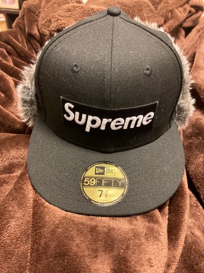 Supreme Earflap New Era® "Black"