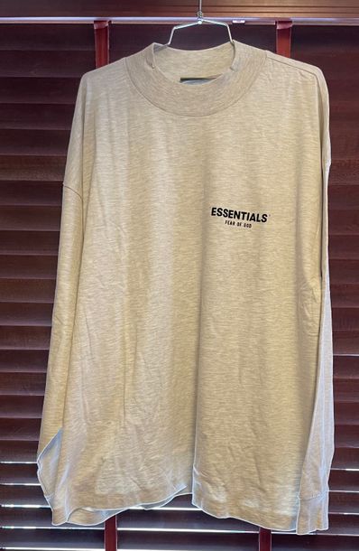 FEAR OF GOD ESSENTIALS BLACK ESS LOGO LS TEE "Light Oatmeal"