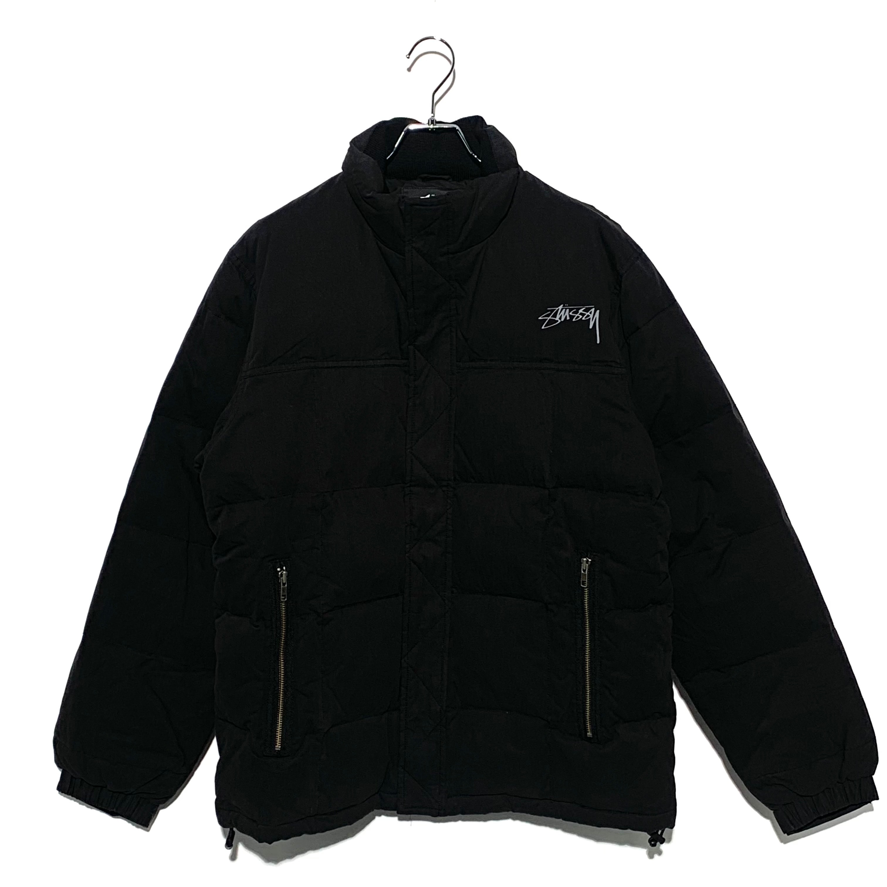 STUSSY STOCK LOGO PRINT DOWN JACKET Black
