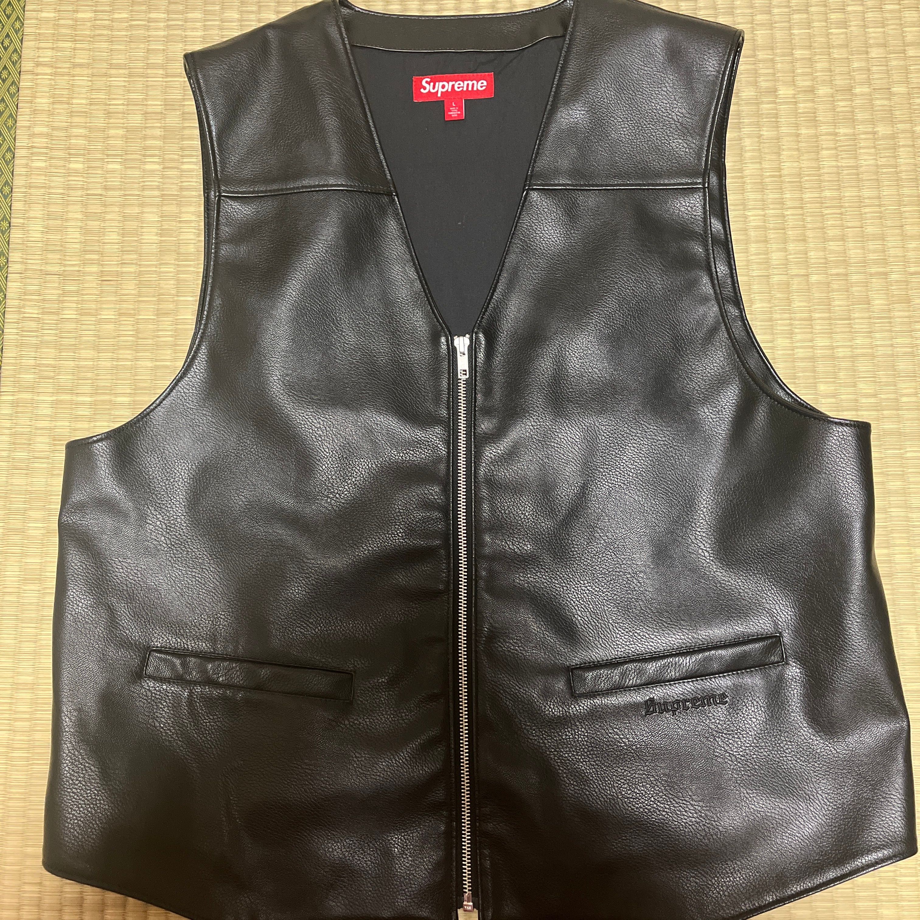 未使用に近い】シュプリーム x トイ マシーン フェイク レザー