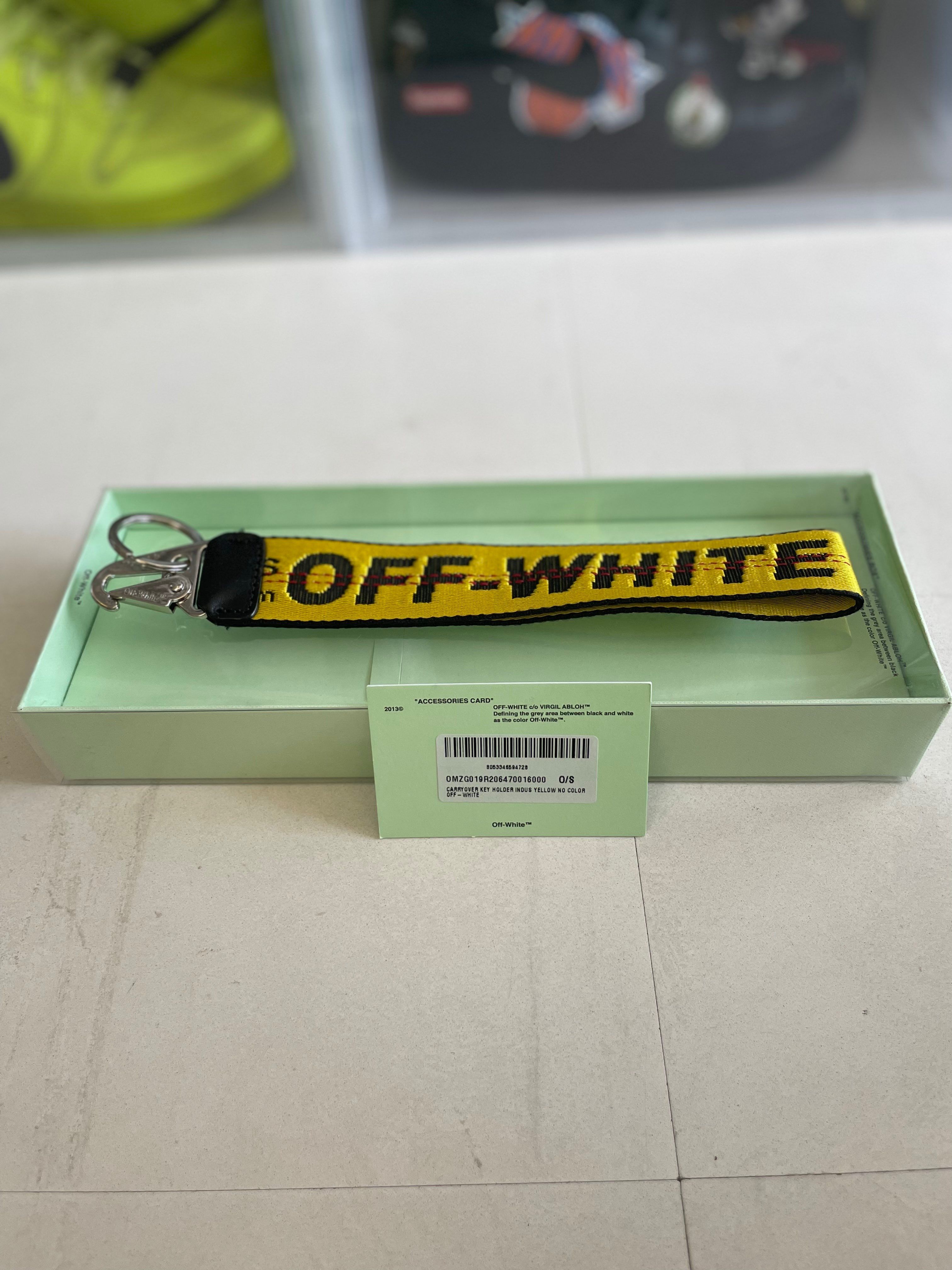 OFF-WHITE(オフホワイト)キーリング