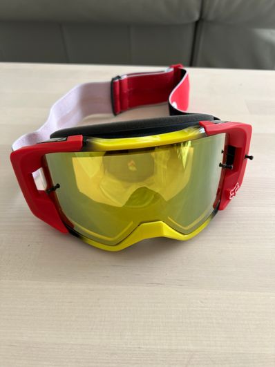 Supreme / Honda / Fox Racing Vue Goggles Supreme / Honda / Fox Racing Vue Goggles
