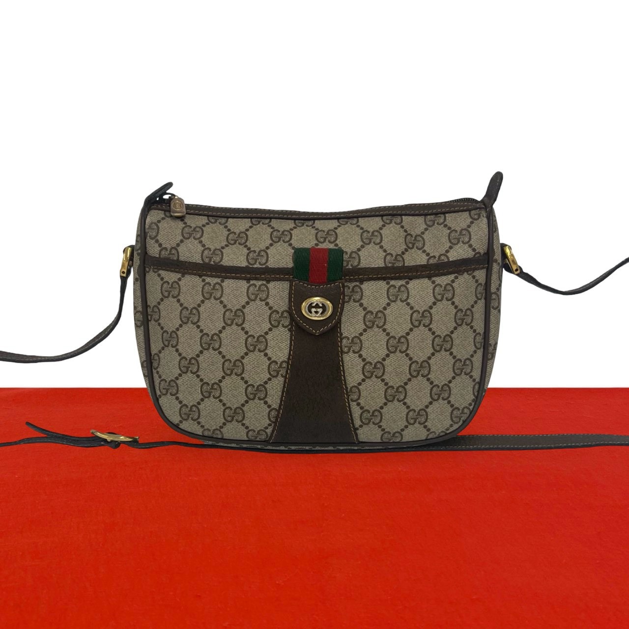 GUCCI グッチ シェリーライン GG ロゴ 金具 レザー PVC ショルダーバッグ ブラウン
 68985