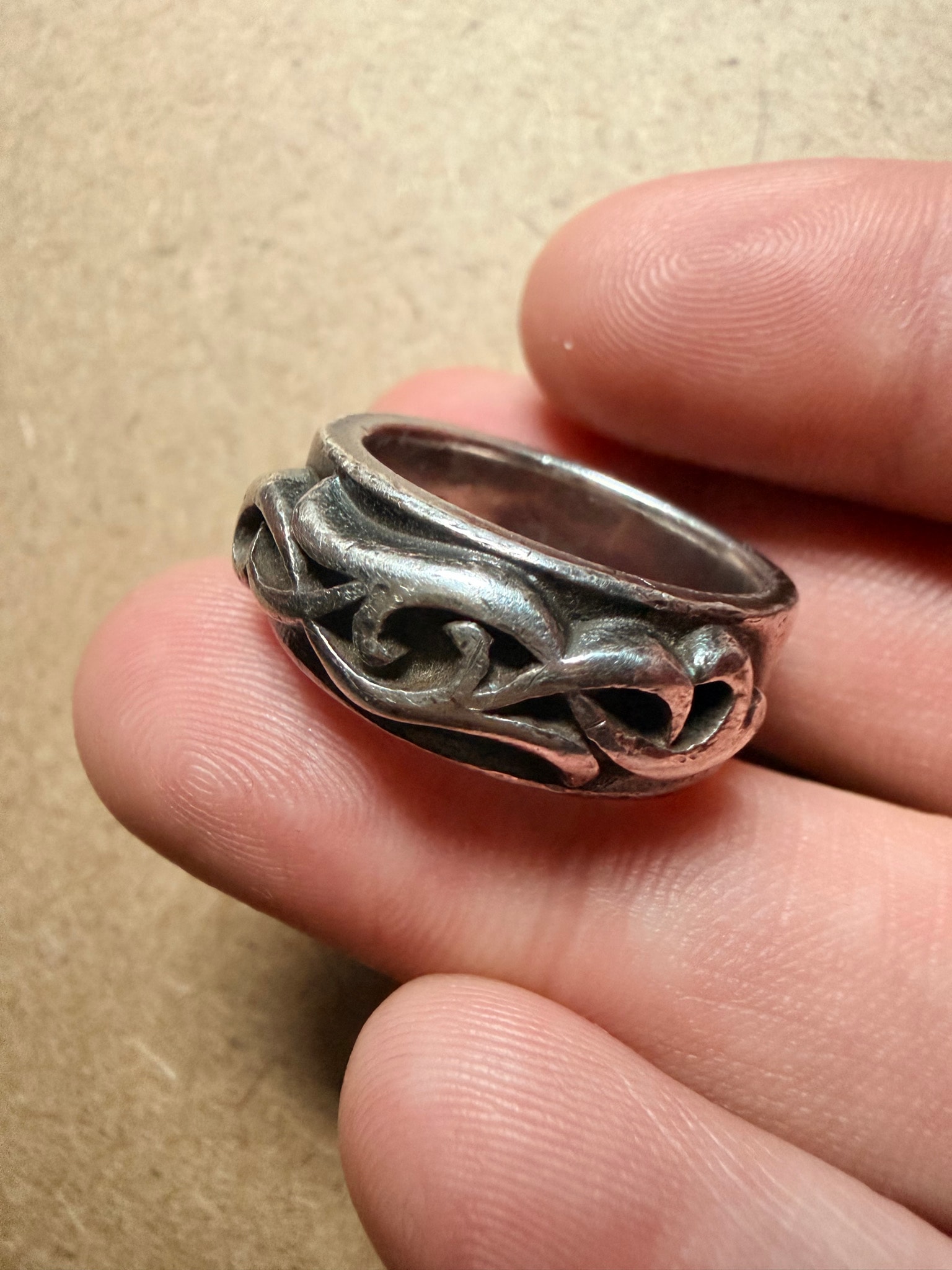Chrome Hearts Double Vine Narrow Band Ring "Silver"