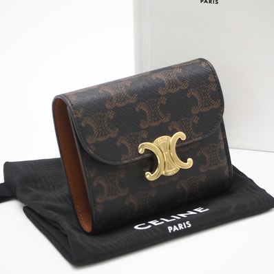 極美品 CELINE セリーヌ トリオンフキャンバス スモール フラップウォレット トリオンフ タン 10D782CQH 三つ折り財布 ブラウン レディース