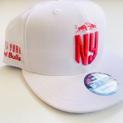 【新品未使用】Red Bull レッドブル NEWERA ニューエラ キャップ
