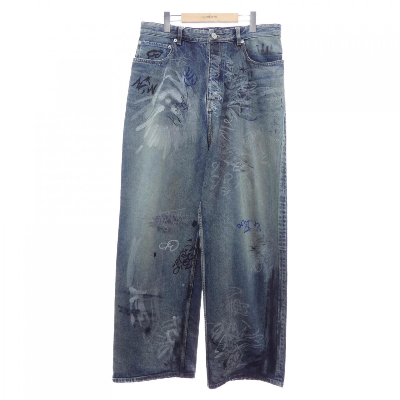 バレンシアガ BALENCIAGA GRAFFITI BAGGY 745223 TNW01 UNISEX ジーンズ