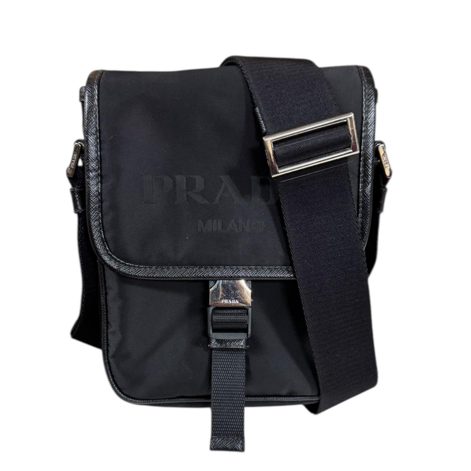 プラダ ショルダーバッグ ナイロン 2VD028 ブラック メンズ PRADA 中古