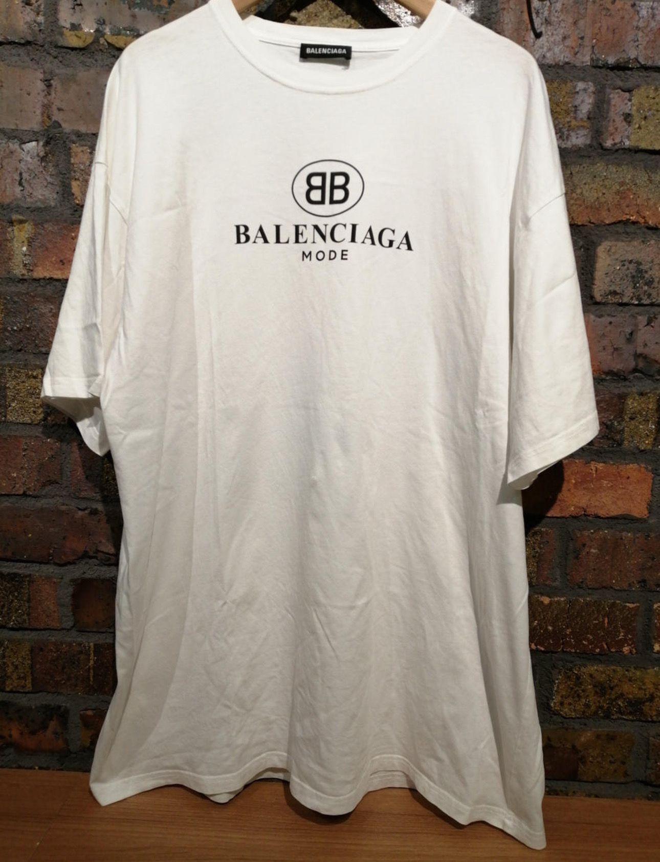 BALENCIAGA