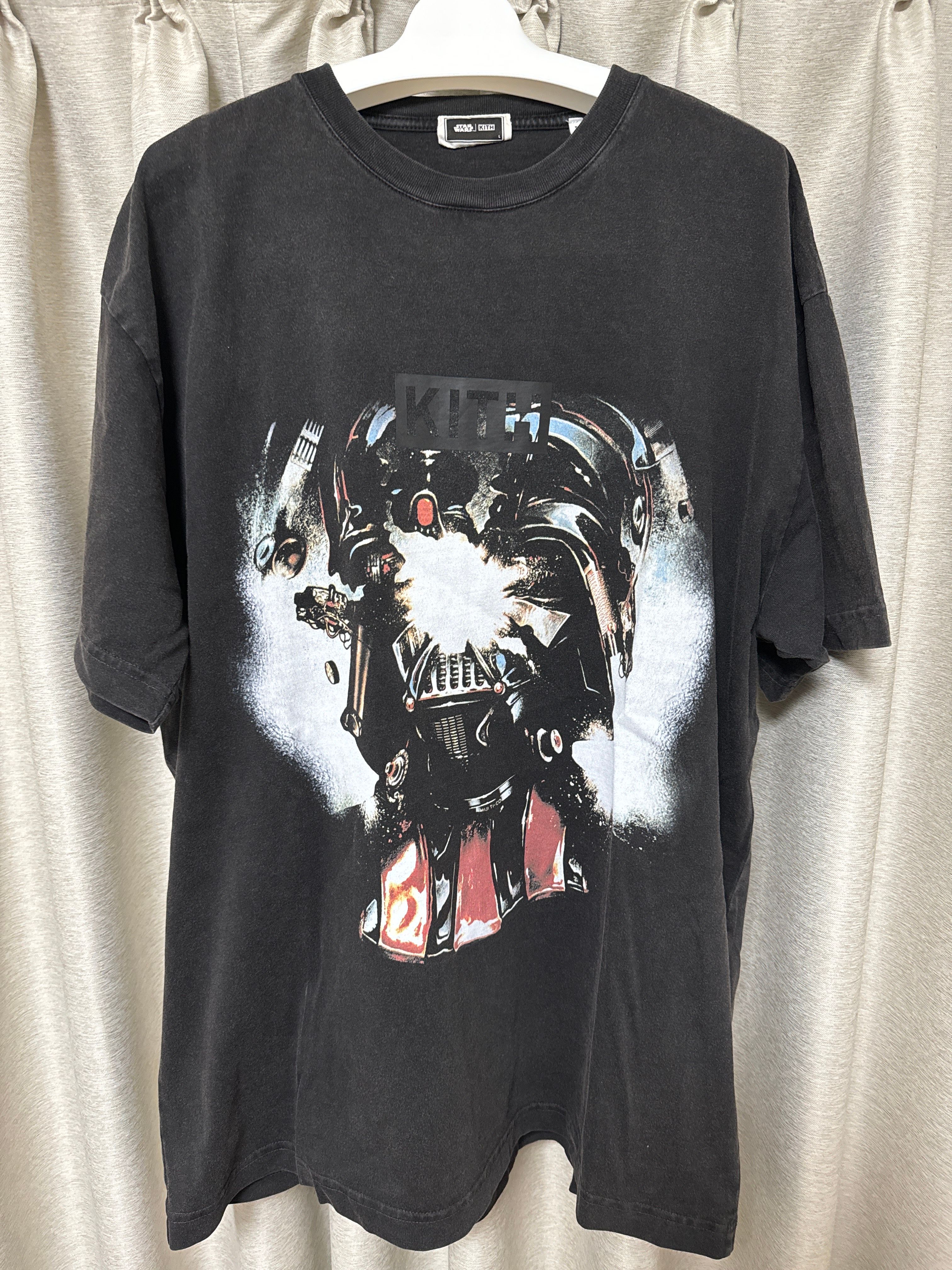 Kith x STAR WARS Exploding Darth Vader Vintage Tee 