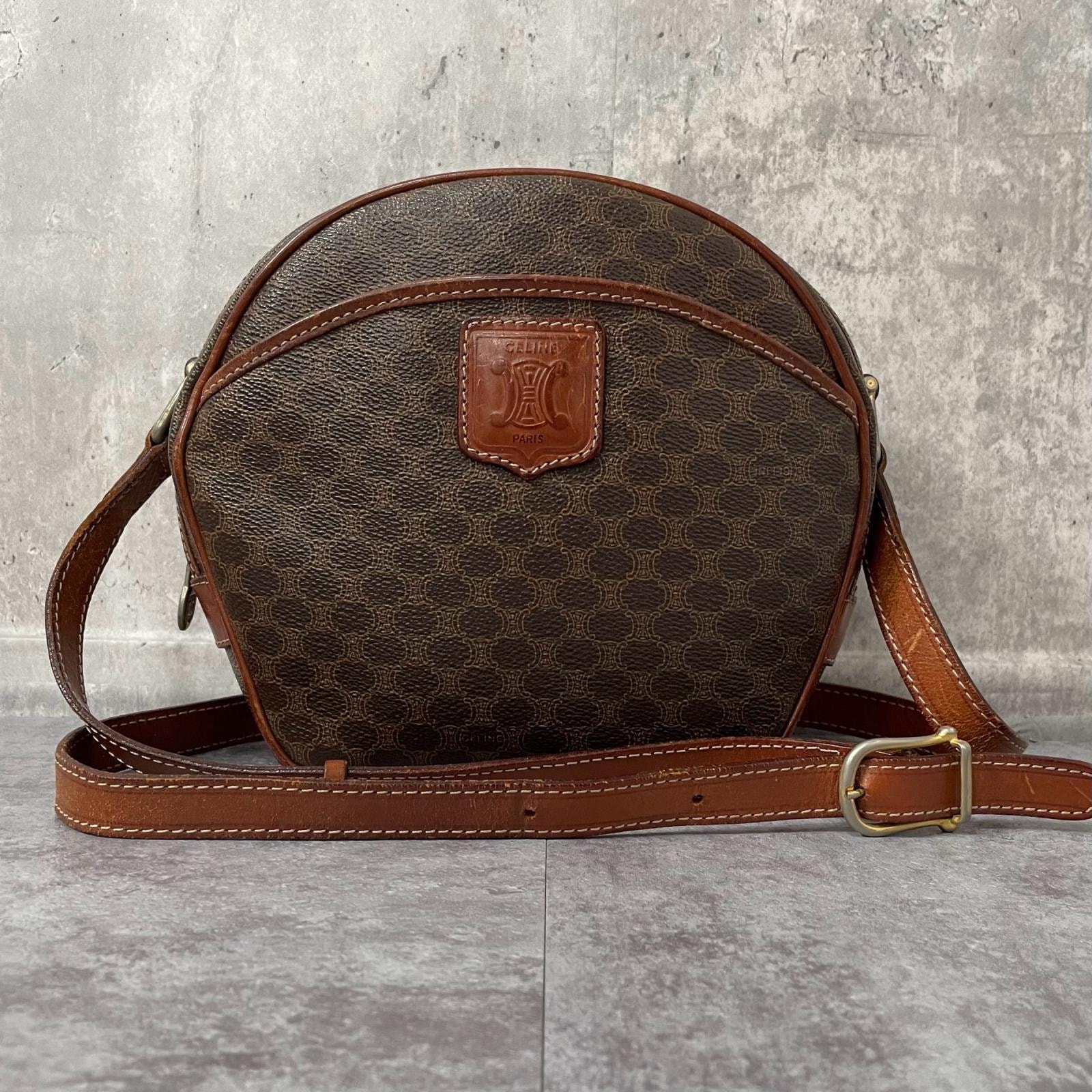 【CELINE】セリーヌ マカダム ショルダーバッグ ハーフムーン PVC レザー ブラウン トリオンフ ロゴ ゴールド金具 斜め掛け イタリア製