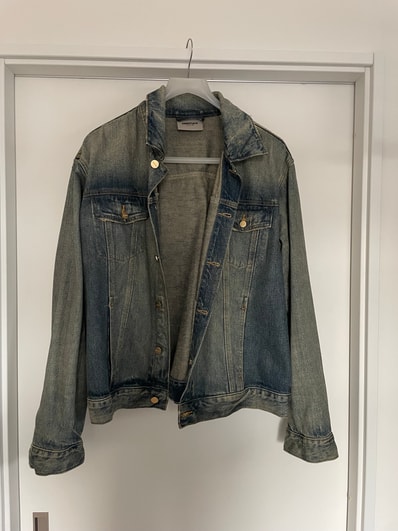 FEAR OF GOD ESSENTIALS Denim Trucker Jacket "Distressed Indigo"