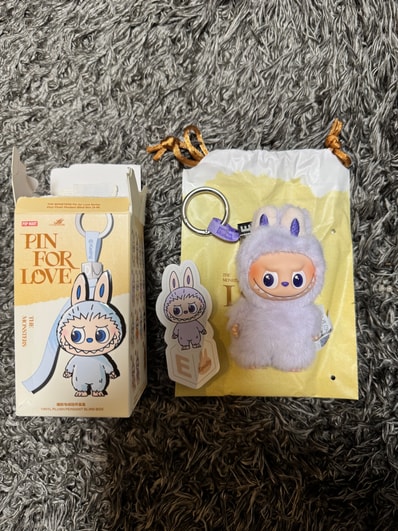 POP MART THE MONSTERS (LABUBU) Pin for Love Series-Vinyl Plush Pendant (A-M) E