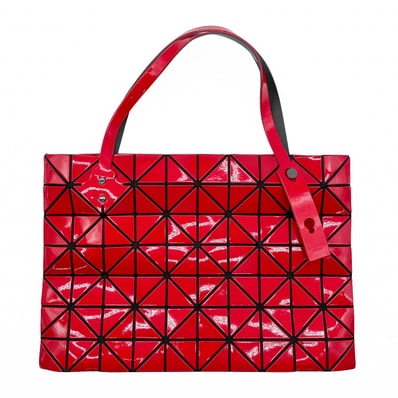 ISSEY MIYAKE イッセイミヤケ BAOBAO バオバオ CARTON カルトン トートバッグ
ハンドバッグ 樹脂系 レッド レディース
【中古】