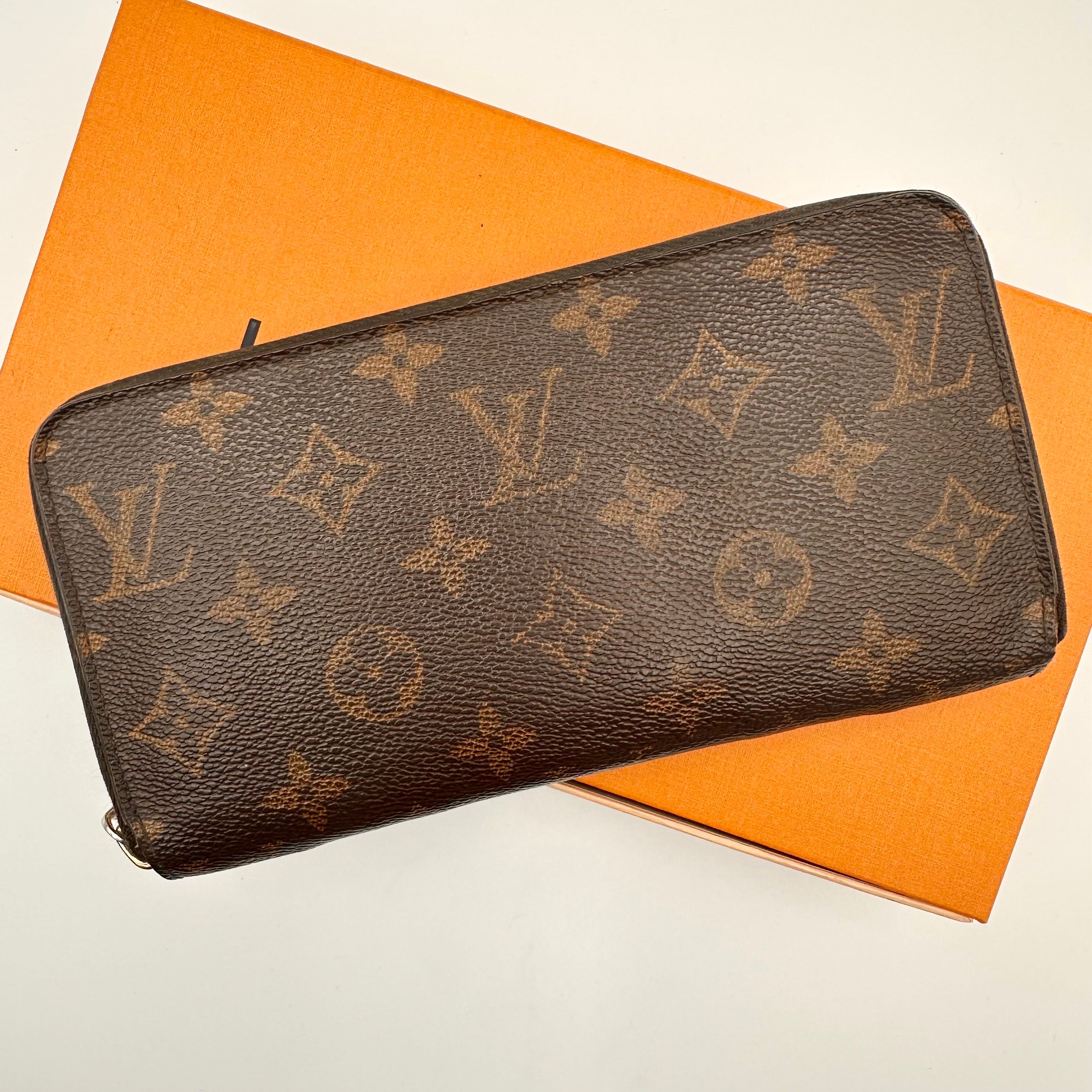 Louis Vuitton Zippy Wallet Monogram