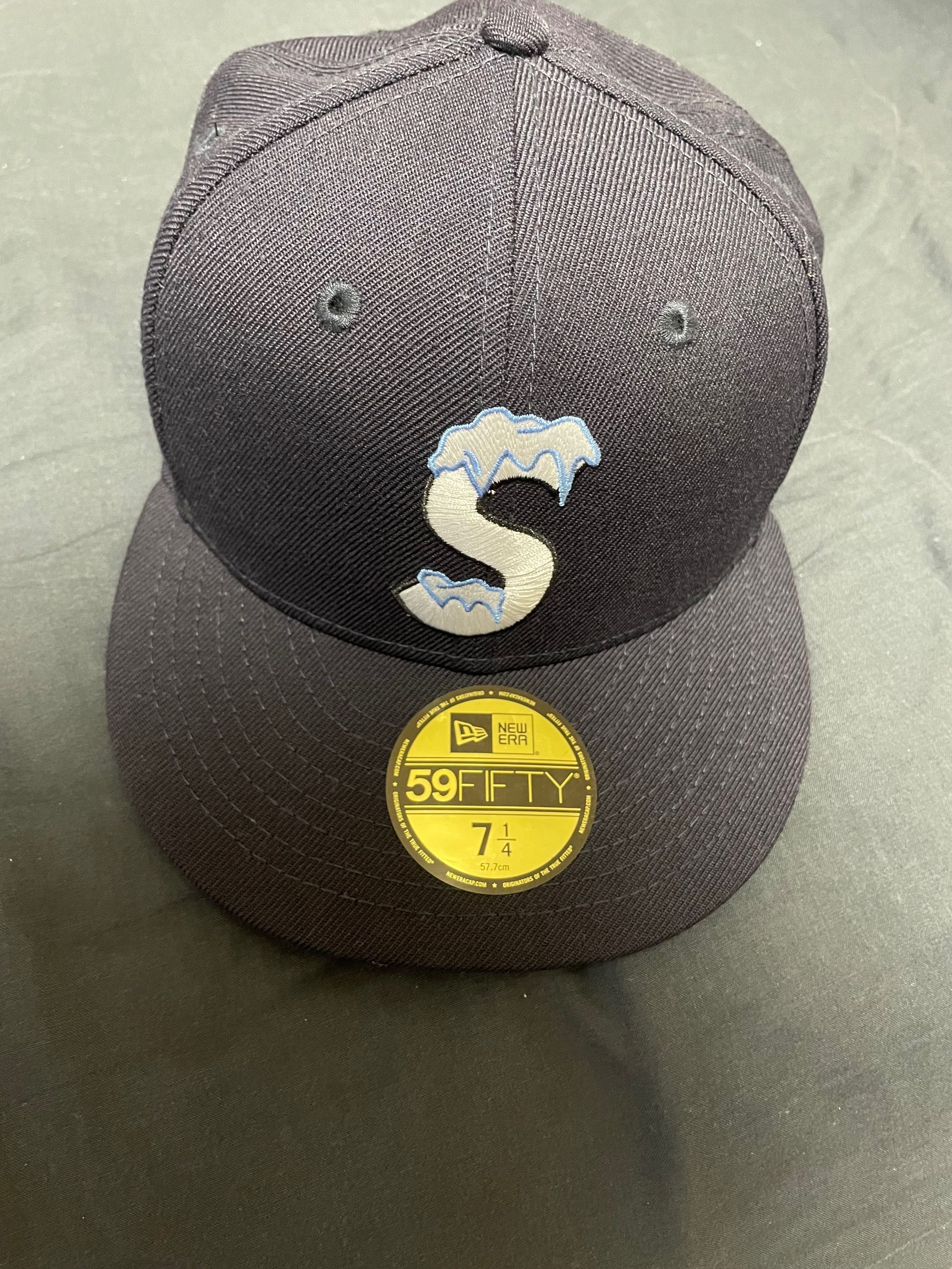 Supreme S Logo New Era® "Navy" (20FW)