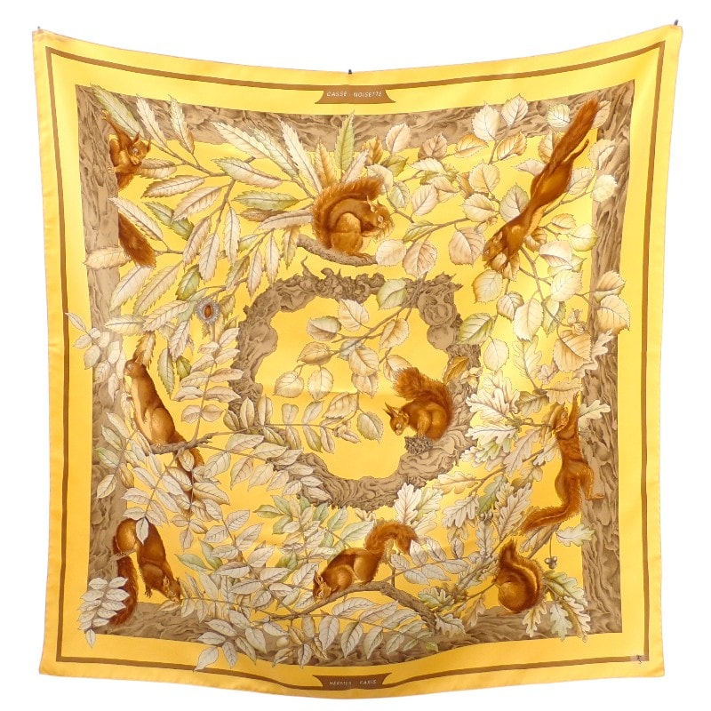 エルメス HERMES カレ90 CASSE NOISETTE スカーフ シルク イエロー レディース【中古】【ABランク】