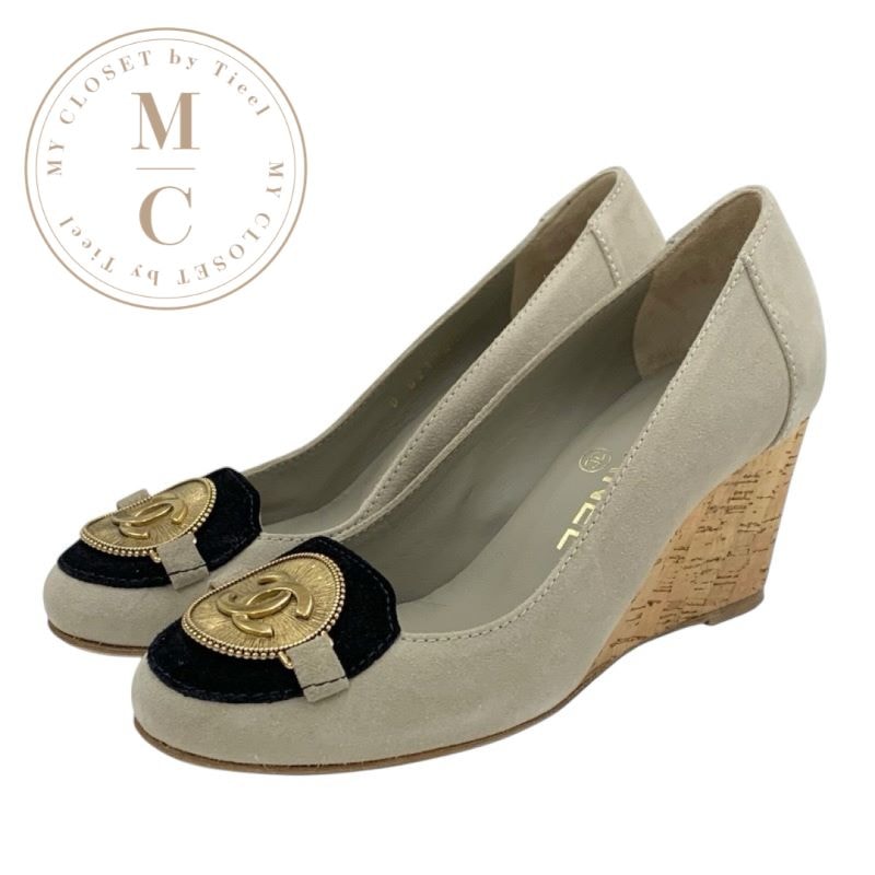 シャネル CHANEL パンプス 靴 シューズ スエード コルク グレー ブラック ゴールド ココマーク ウェッジソール