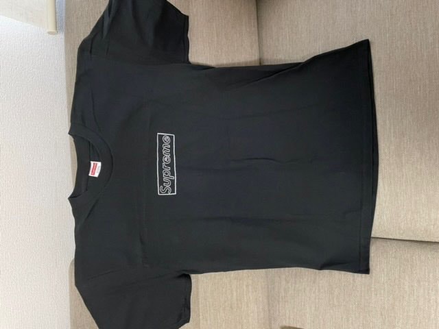 Supreme KAWS Chalk Logo Tee "Black"