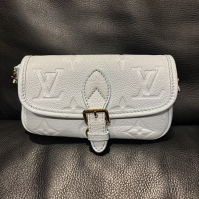 LOUIS VUITTON ショルダーバッグ 水色