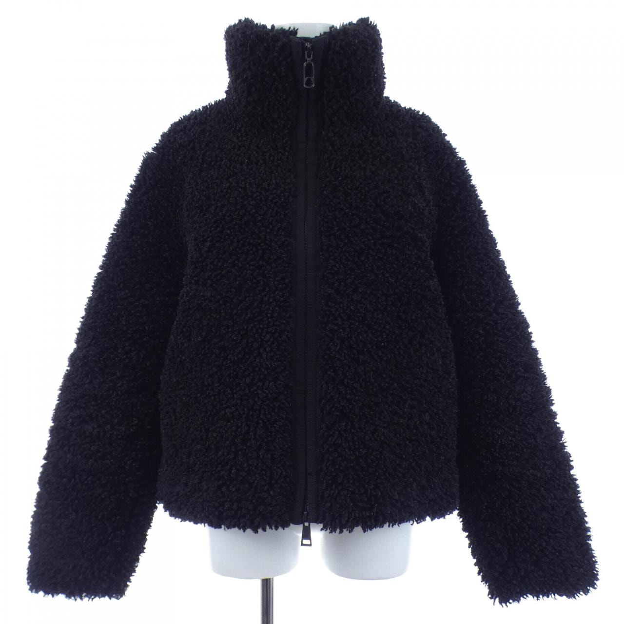 モンクレール MONCLER BRIDOIRE ダウンジャケット