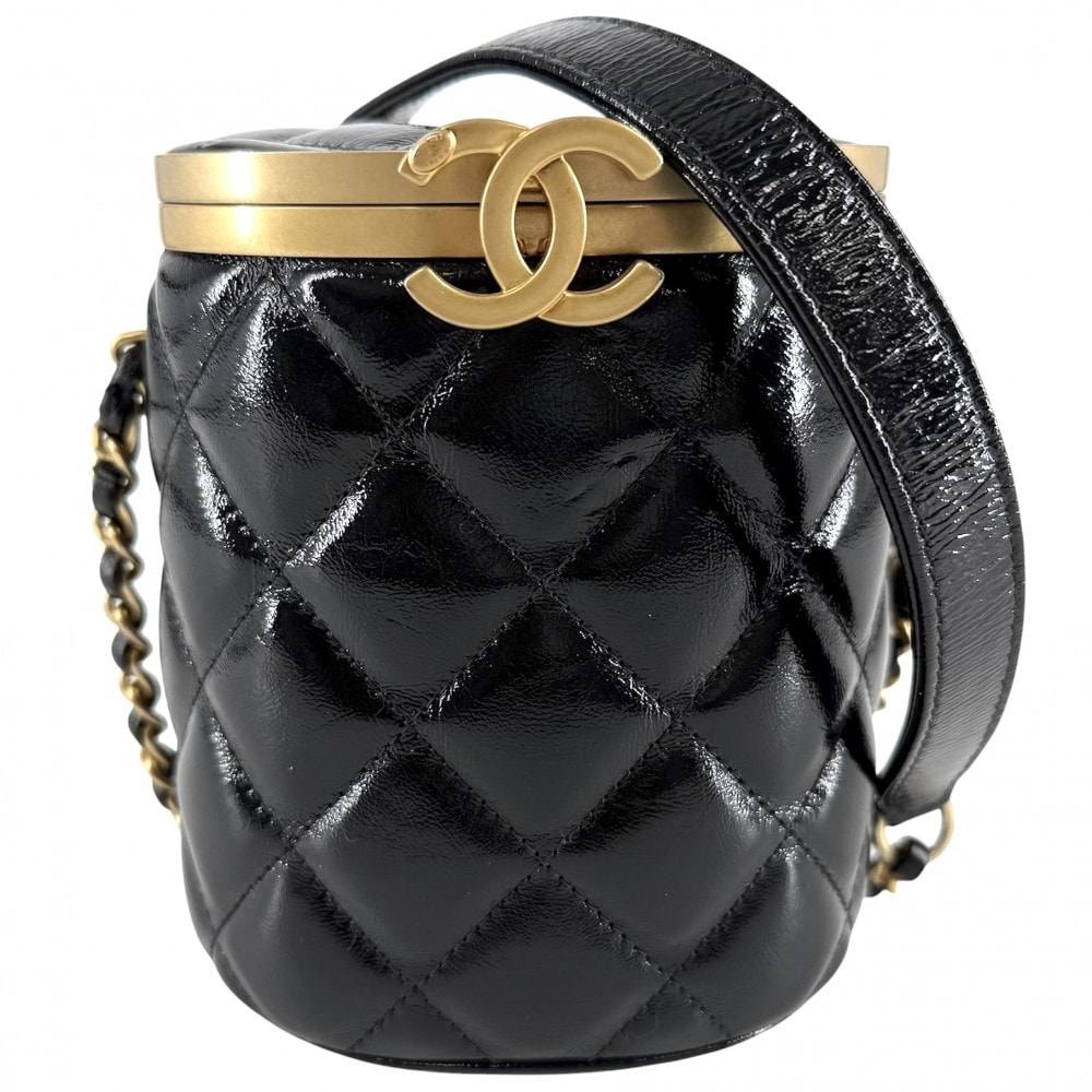 CHANEL シャネル ショルダーバッグ マトラッセ ココマーク 小さめ ポシェット レザー ブラック 黒 ゴールド金具 レディース【中古品】