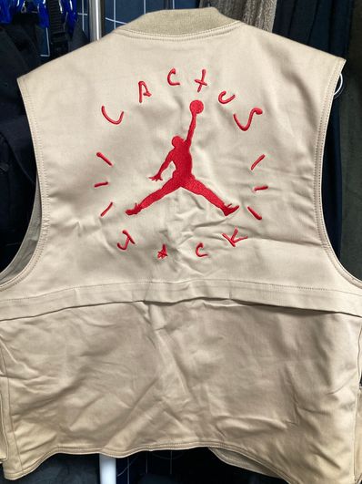 Air Jordan x Travis Cactus Jack Utility Vest "Khaki Desert"