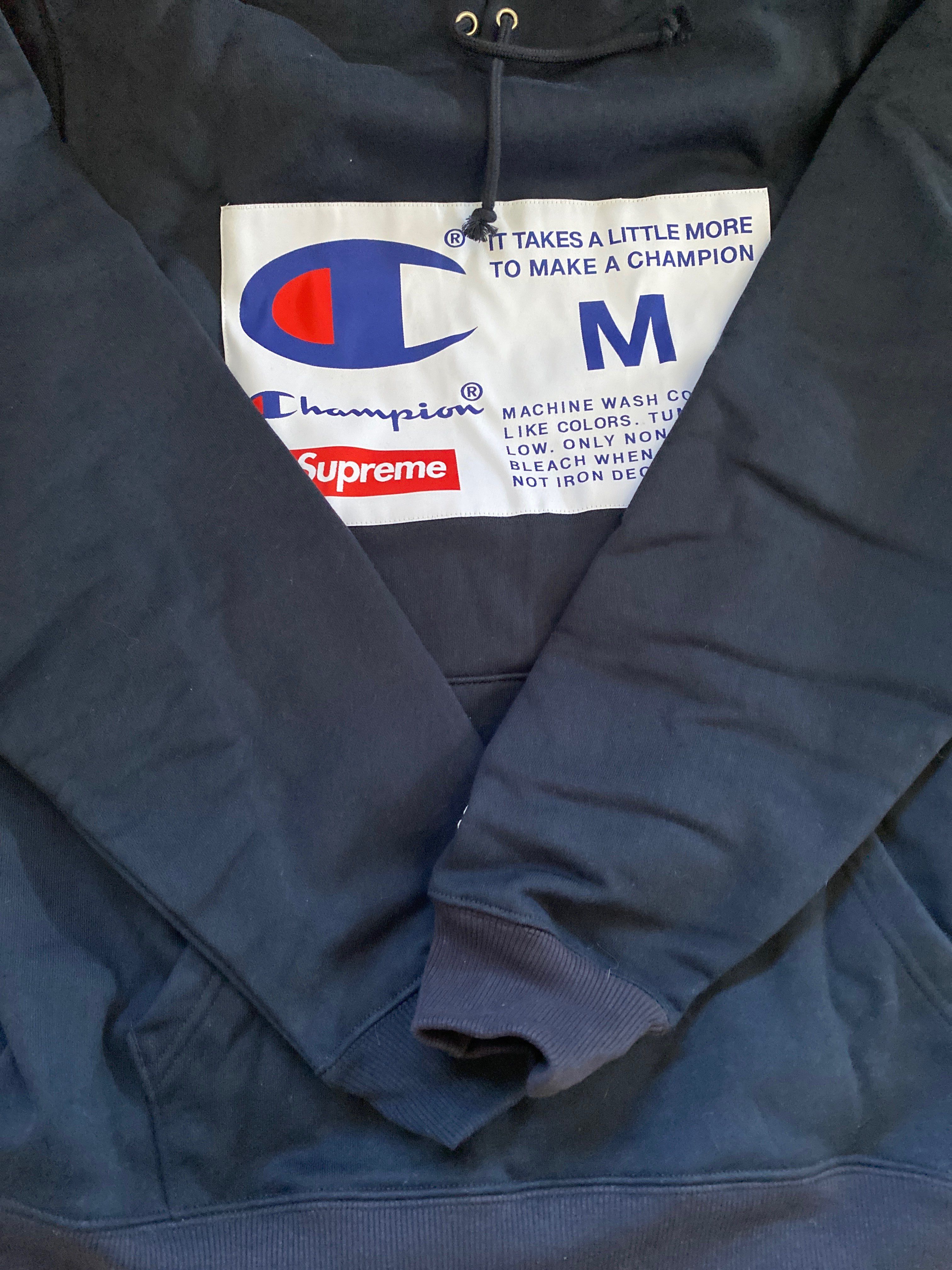 Supreme / Champion® Label Hooded Sweatshirt "navy"