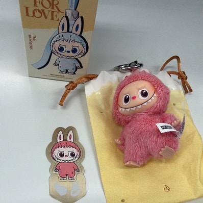 POP MART THE MONSTERS (LABUBU) Pin for Love Series-Vinyl Plush Pendant (A-M) Heart (Secret)