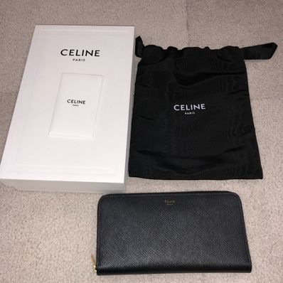 CELINE Large Zipped Wallet in Grained Calfskin "Black"