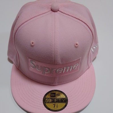 Supreme Champions Box Logo New Era® "Pink"