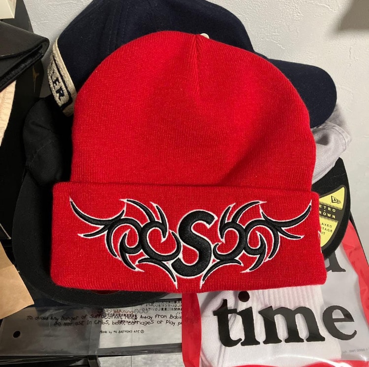 Supreme New Era Tribal S Logo Beanie "Red"