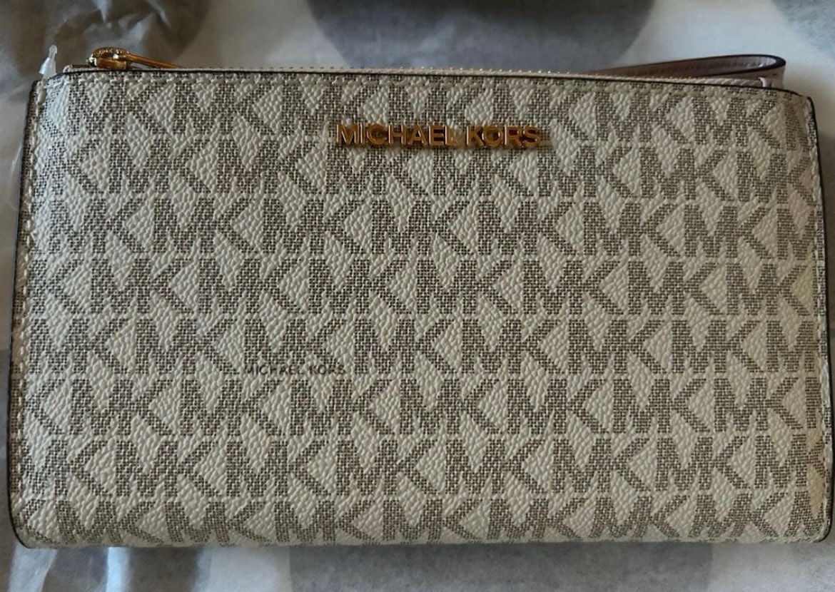 21年6月 Michael Kors★JET SET TRAVEL LG DOUBLE ZIP WRSTLT