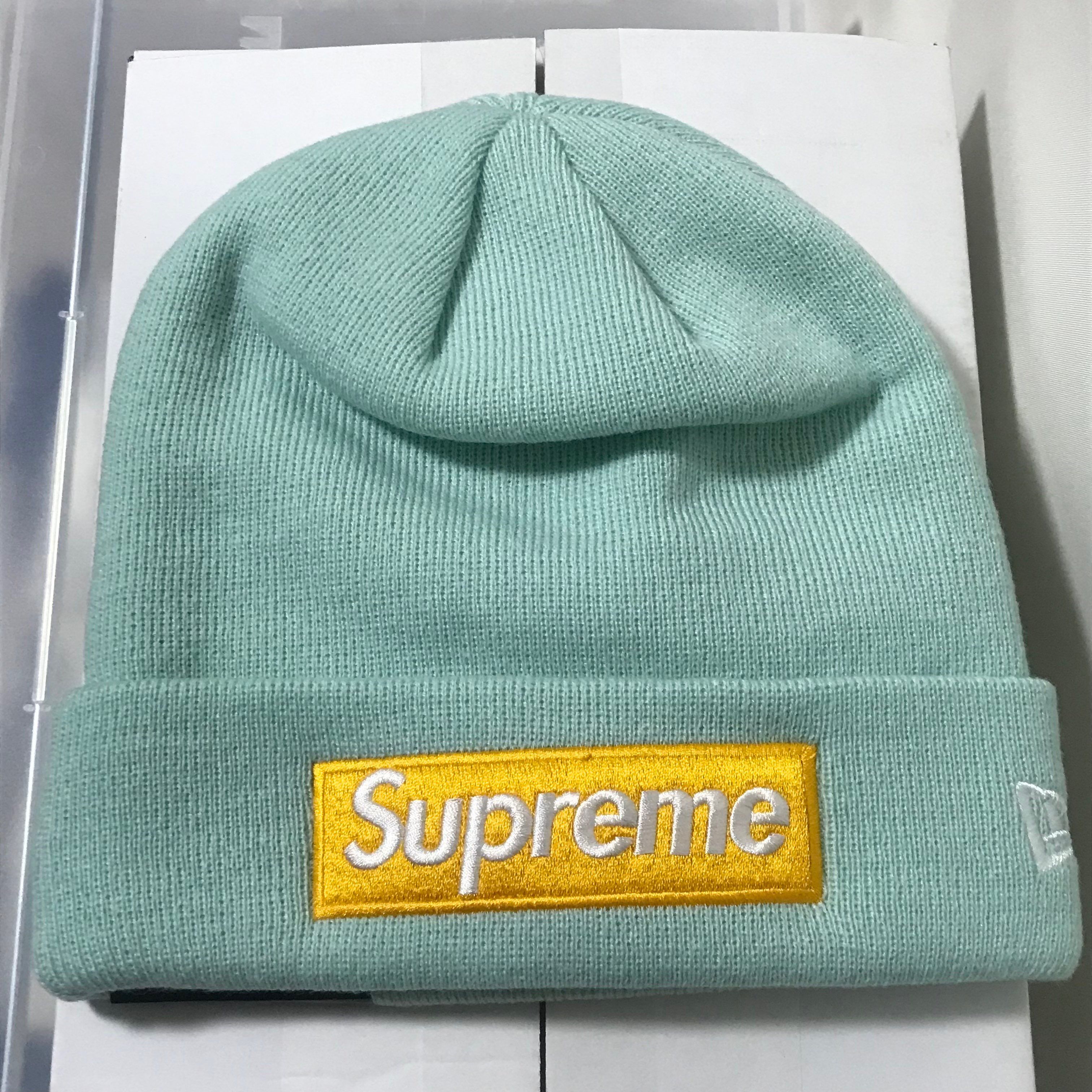 Supreme New Era® Box Logo Beanie "Brown" (21FW)