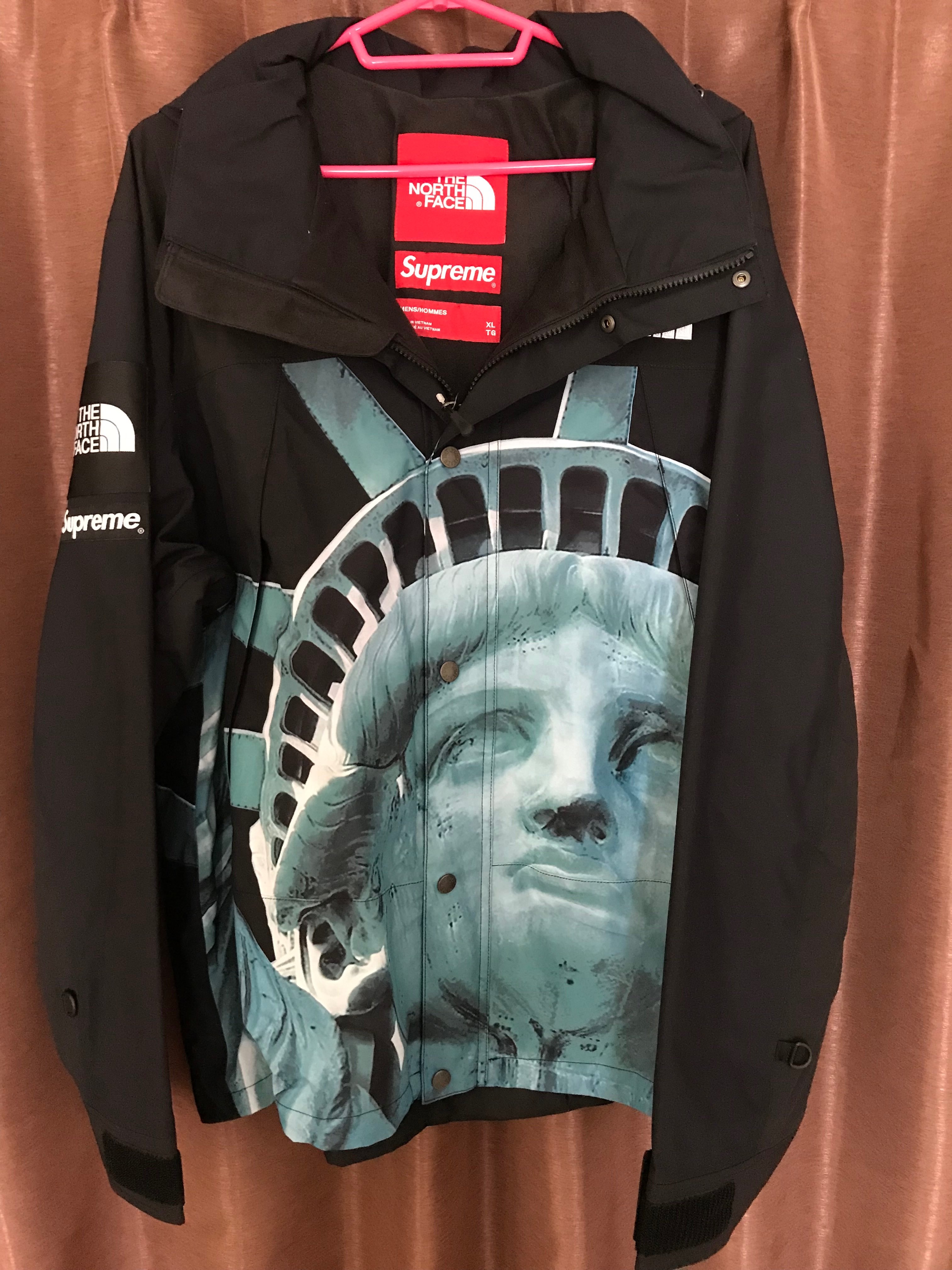 Supreme x The North Face Statue of Liberty Mountain Jacket "Black"