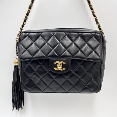 CHANEL(シャネル)マトラッセ ヴィンテージ チェーンショルダーバッグ タッセル付 ブラック ラムスキン ゴールド金具 レディース【中古】