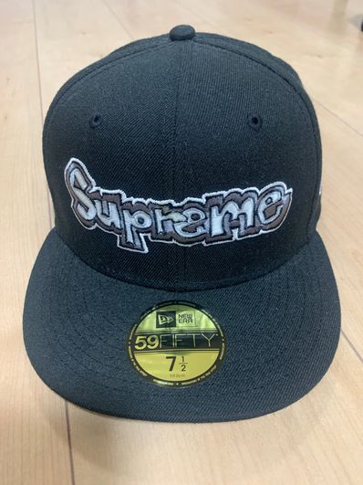 Supreme Gonz Logo New Era® "Black"