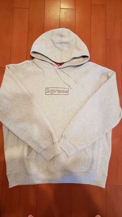 Supreme KAWS Chalk Logo Hooded Sweatshirt "Grey"(2021)