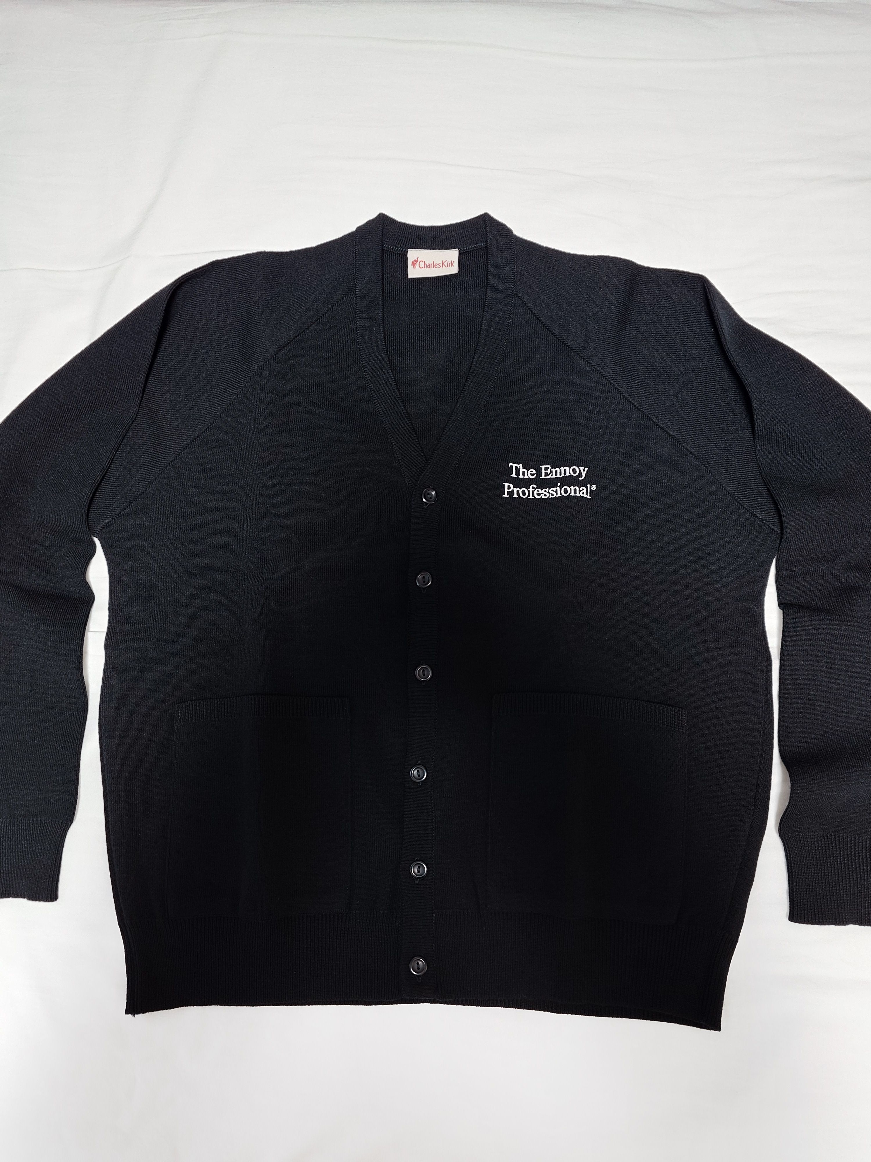 エンノイ 22AW ボタン カーディガン "ブラック"