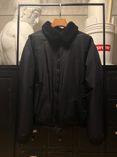 Supreme / Burberry Shearling Collar Down Puffer Jacket "Black"