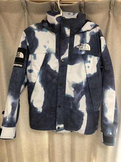 Supreme x The North Face Bleached Denim Print Mountain Jacket "Indigo"