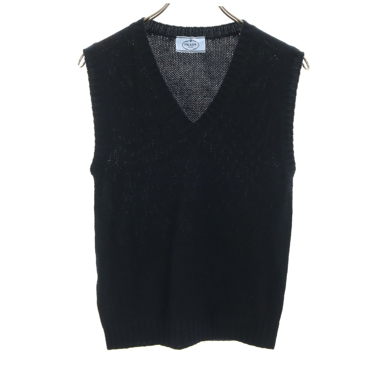 PRADA カシミヤ ベスト 40 プラダ」のニットベスト【普通に見えて、普通じゃない。ラグジュアリー