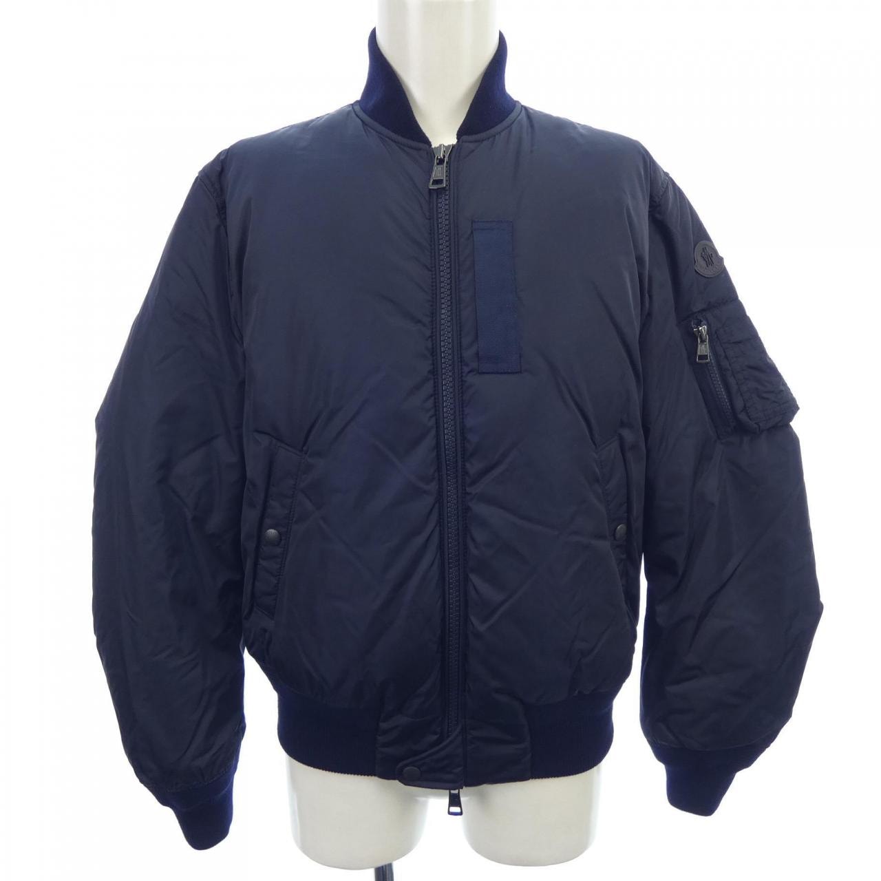 モンクレール MONCLER ダウンジャケット