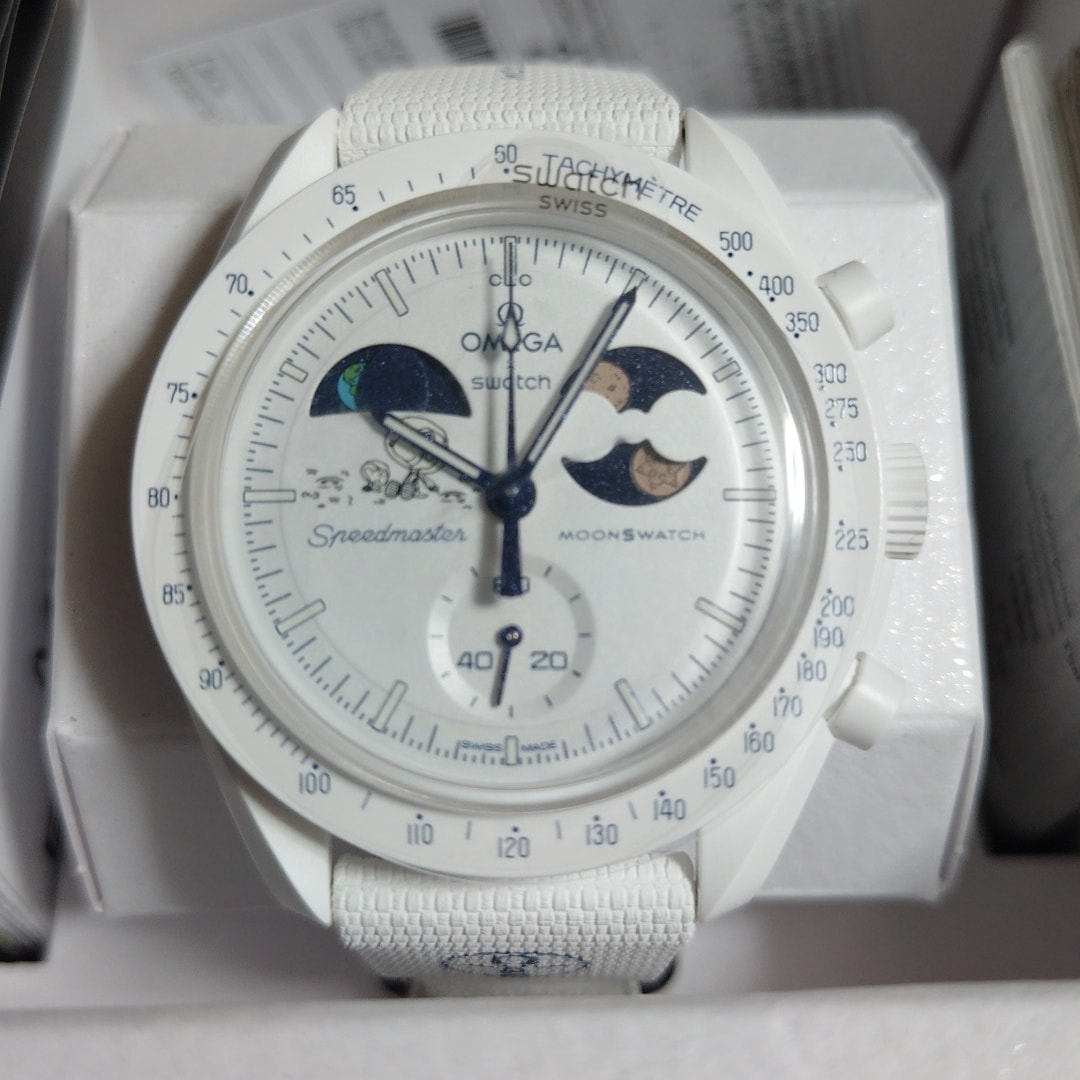 Swatch x OMEGA x Snoopy BIOCERAMIC MoonSwatch Mission To The Earthphase - Mooshine Gold "White"