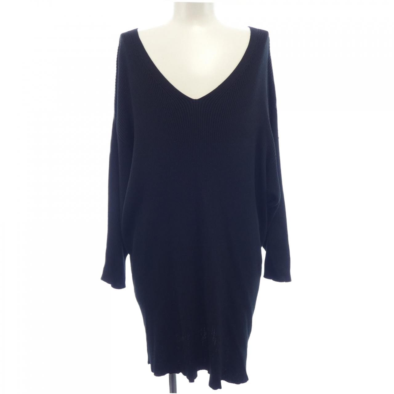 バレンシアガ BALENCIAGA GARDE-ROBE 724989 T2113 ニット