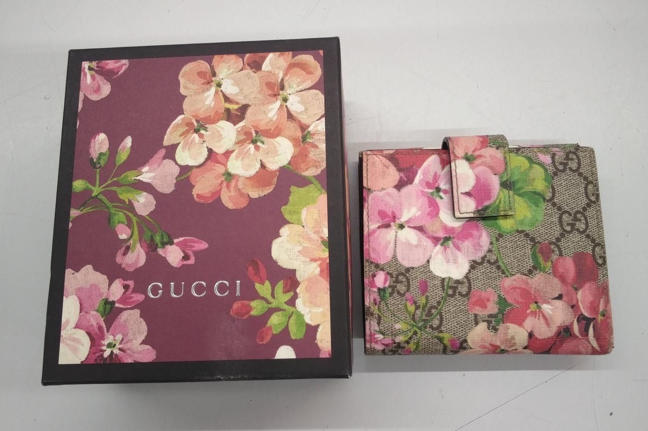 GUCCI GG Blooms French Flap Wallet "Antique Rose"