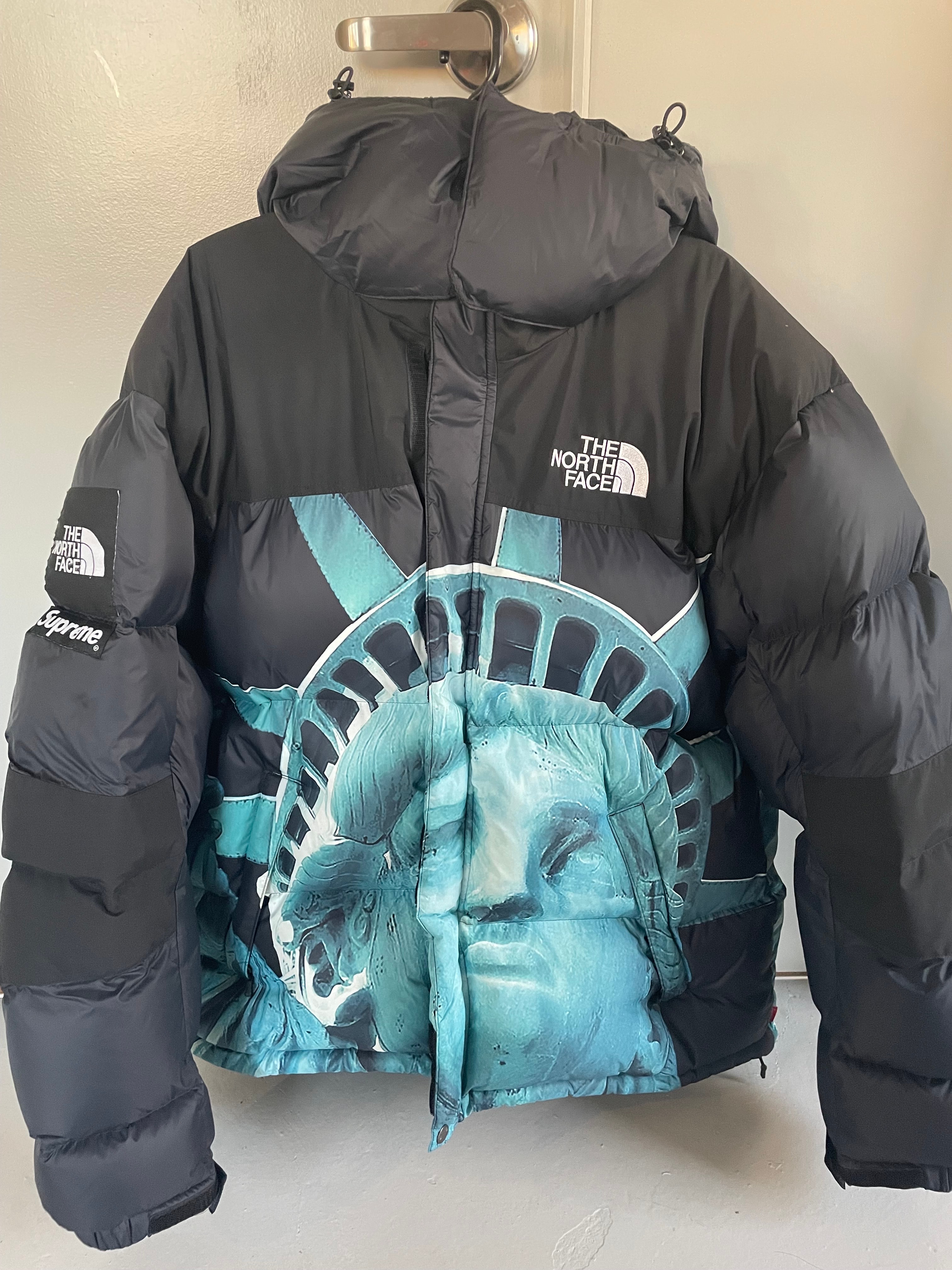 Supreme x The North Face Statue of Liberty Baltoro Jacket "Black"
