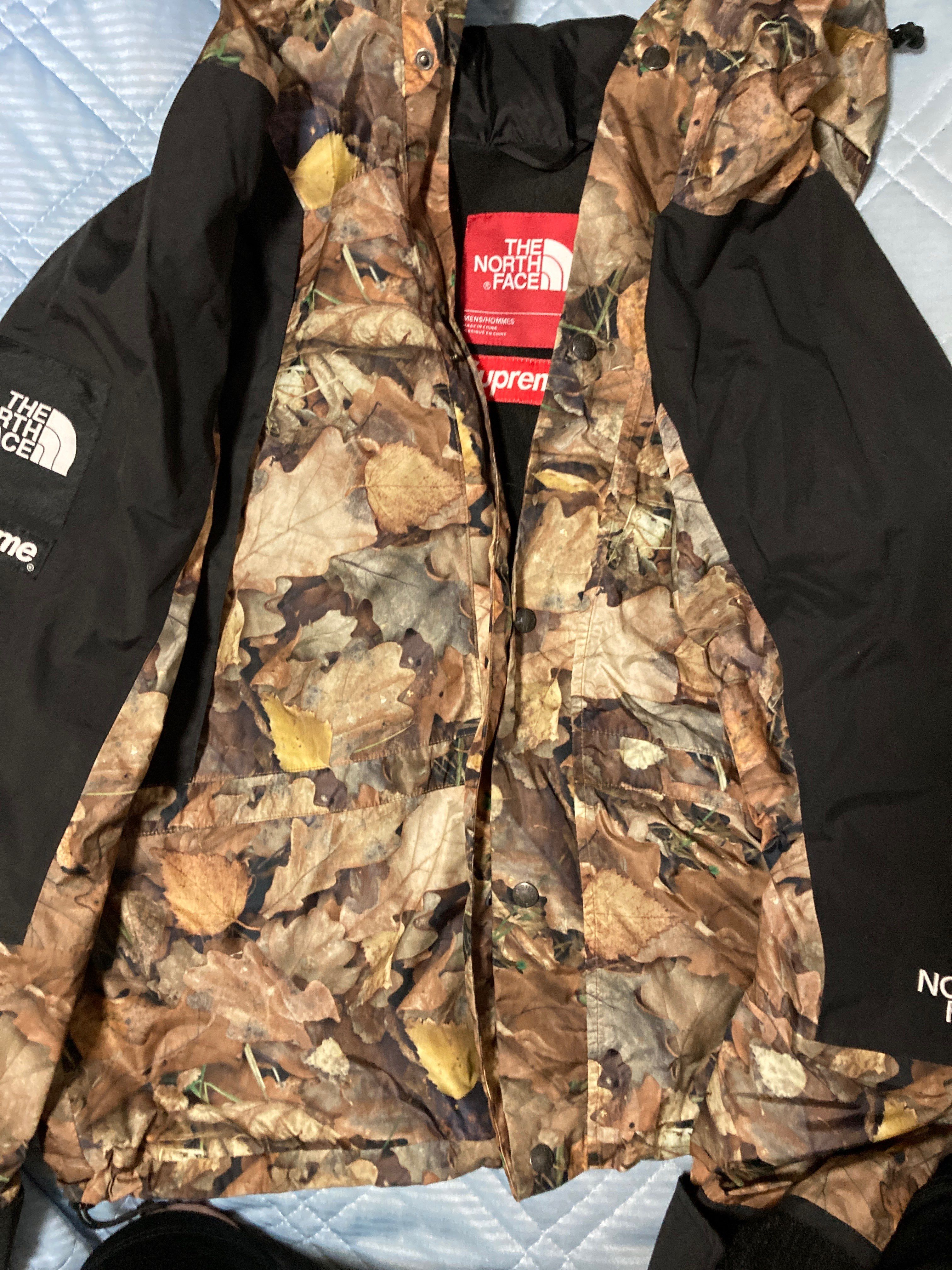 Supreme x The North Face Leaves Mountain Light Jacket "Leaves"
