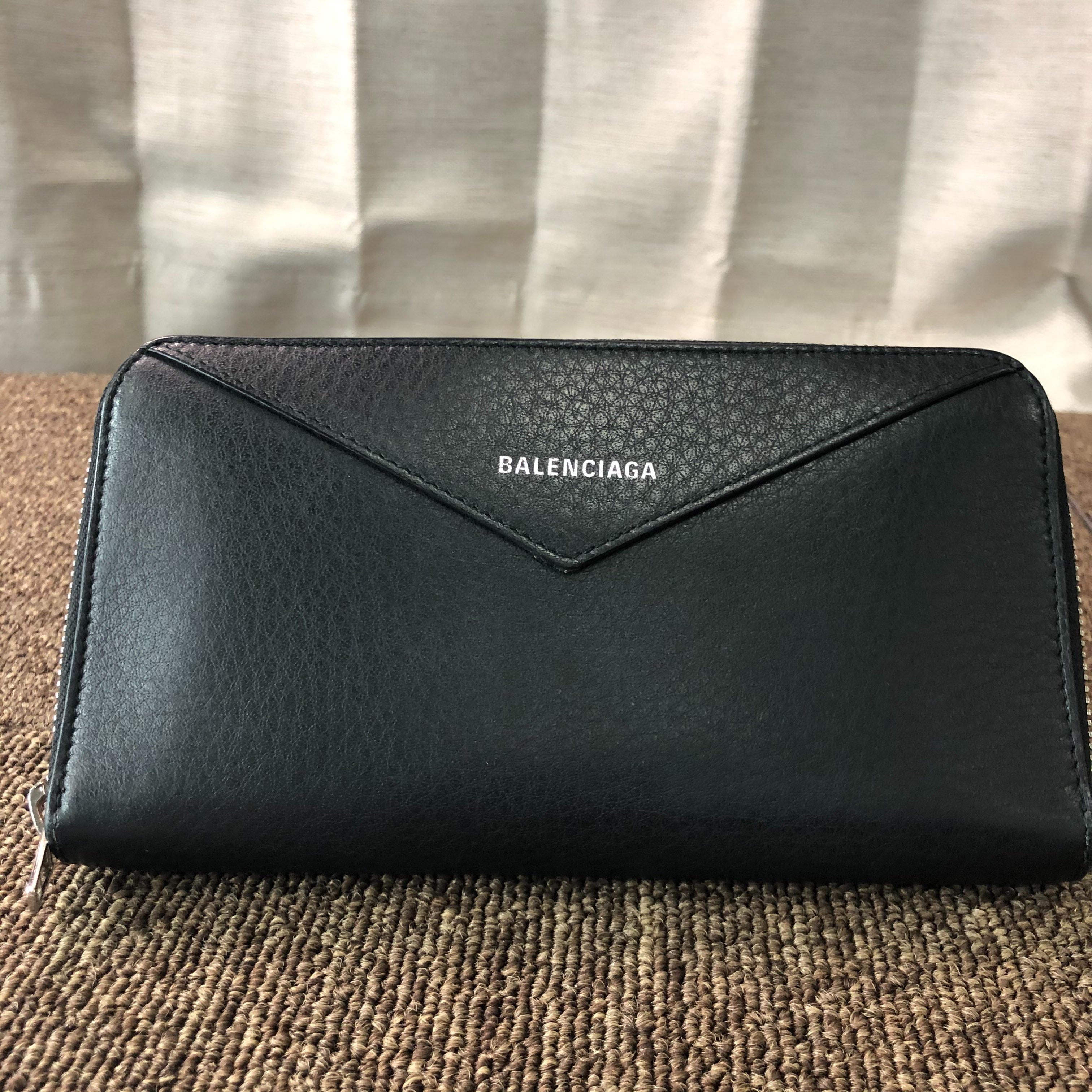 バレンシアガ ペーパーコンチネンタル ウォレット 