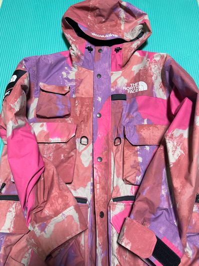 Supreme x The North Face Cargo Jacket "Pink"